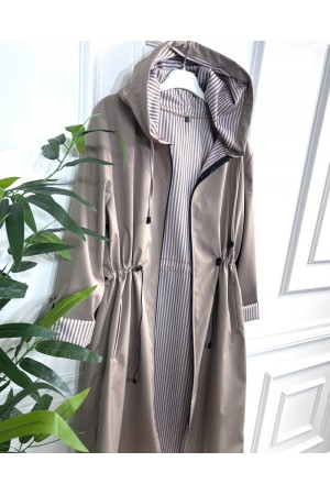 Çisem Ara Boy Duble Kol İçi Çizgi Desenli Bondit Kapşonlu Trenç  Vizon