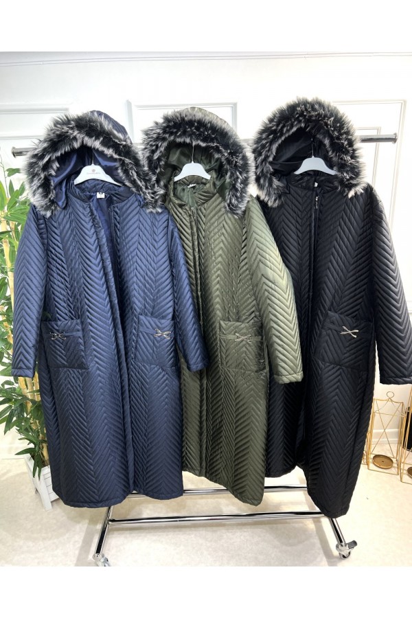 Zigana Kapşonlu Uzun Kapitone Kaban - Lacivert Zigana Kapşonlu Uzun Kapitone Kaban - Lacivert