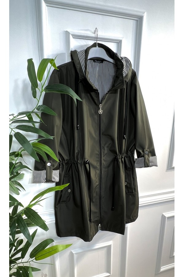 Nisa Çıkarılabilir Kapşonlu İçi Çizgili Kısa Trenç - Haki