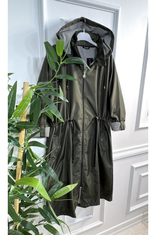 Rüya Çıkarılabilir Kapşonlu İçi Çizgili Ara Boy Trenç - Haki