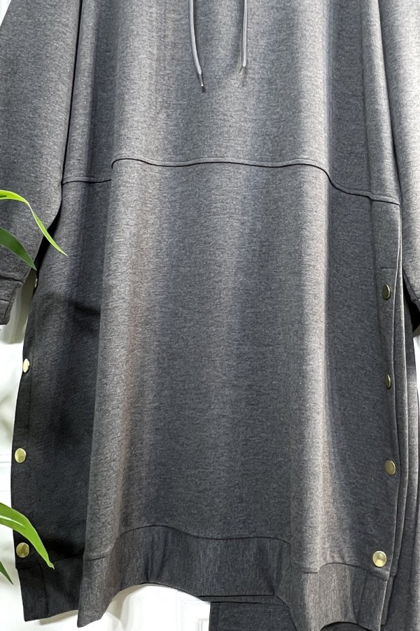 Öykü Kapşonlu Düğme Detaylı İki İplik Penye Takım - Antrasit Öykü Kapşonlu Düğme Detaylı İki İplik Penye Takım - Antrasit