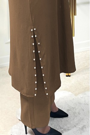 Şans Yanları Yırtmaçlı İncili Takım - Açık Kahve Şans Yanları Yırtmaçlı İncili Takım - Açık Kahve