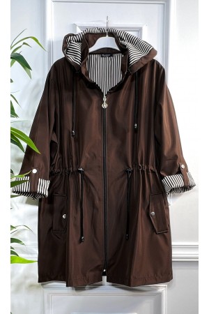 Nisa Çıkarılabilir Kapşonlu İçi Çizgili Kısa Trenç - Acı Kahve Nisa Çıkarılabilir Kapşonlu İçi Çizgili Kısa Trenç - Acı Kahve