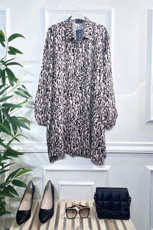 Mihrimah Gizli Düğmeli Pamuk Viskon Tunik Gömlek-Kahve Bej Leopar Mihrimah Gizli Düğmeli Pamuk Viskon Tunik Gömlek-Kahve Bej Leopar