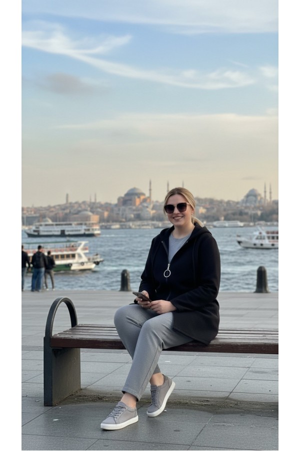 Parla Kapüşonlu Fermuarlı Kısa Polar Ceket-Siyah 